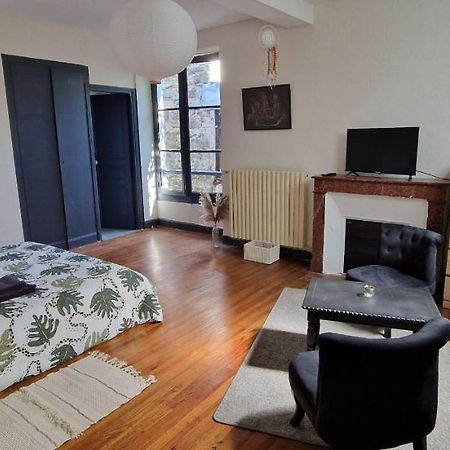Chambre Dans Maison De Ville - 2 Personnes Oloron-Sainte-Marie Bagian luar foto