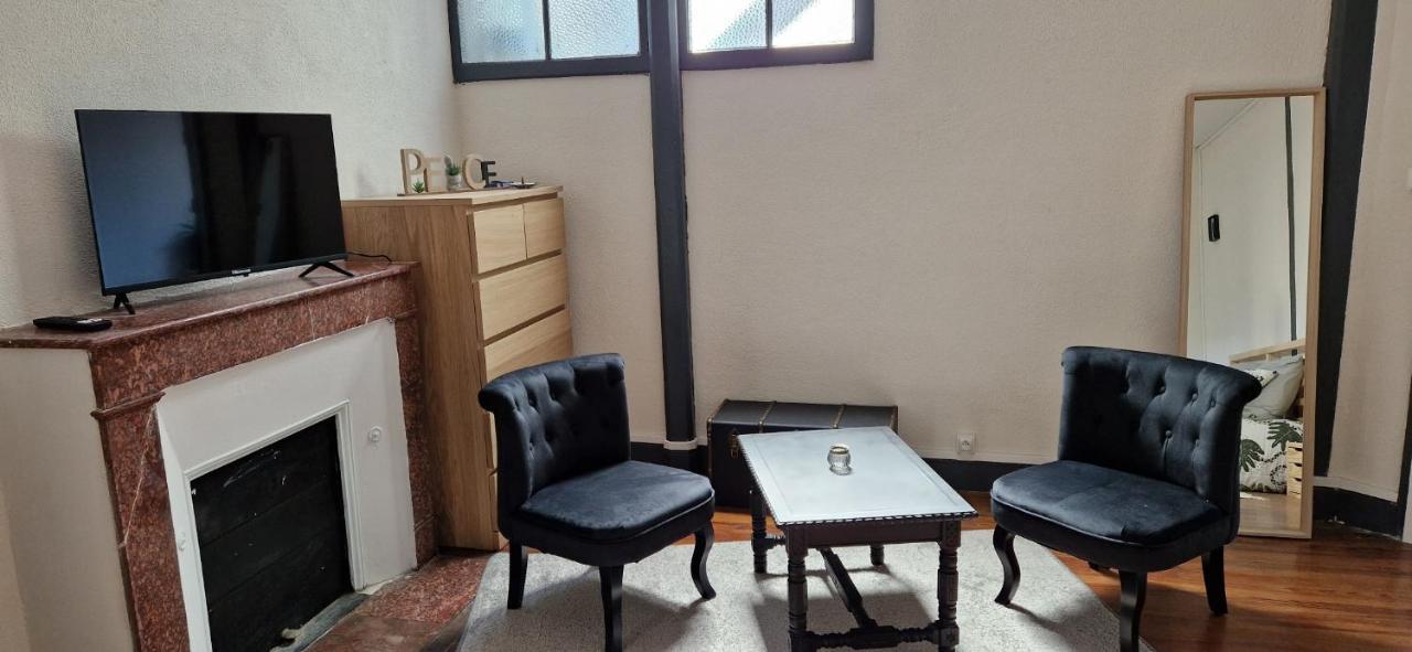 Chambre Dans Maison De Ville - 2 Personnes Oloron-Sainte-Marie Bagian luar foto